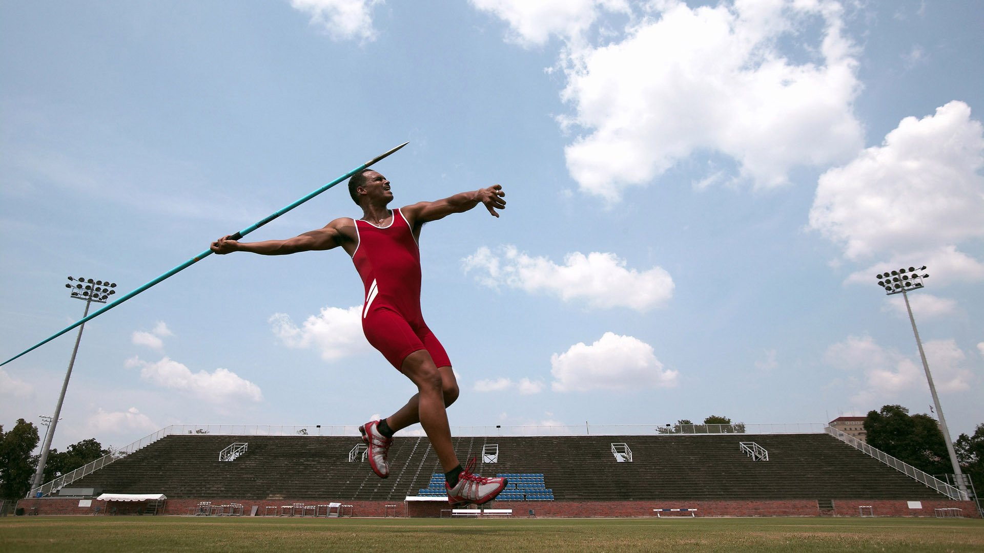 WRC危险瞬间:赛场上的生死时刻,wrc.