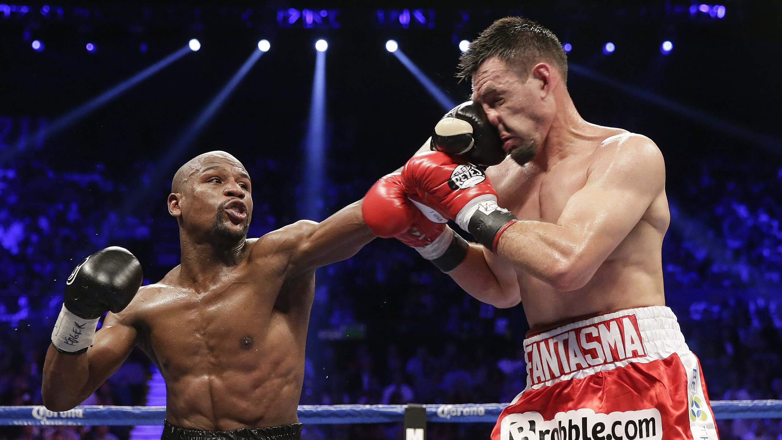 _国际动作足球：空中技巧引爆全场_，足球空中停球教学视频